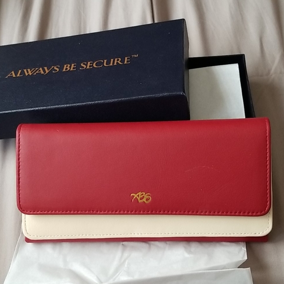 Wallet - Picture 2 of 6